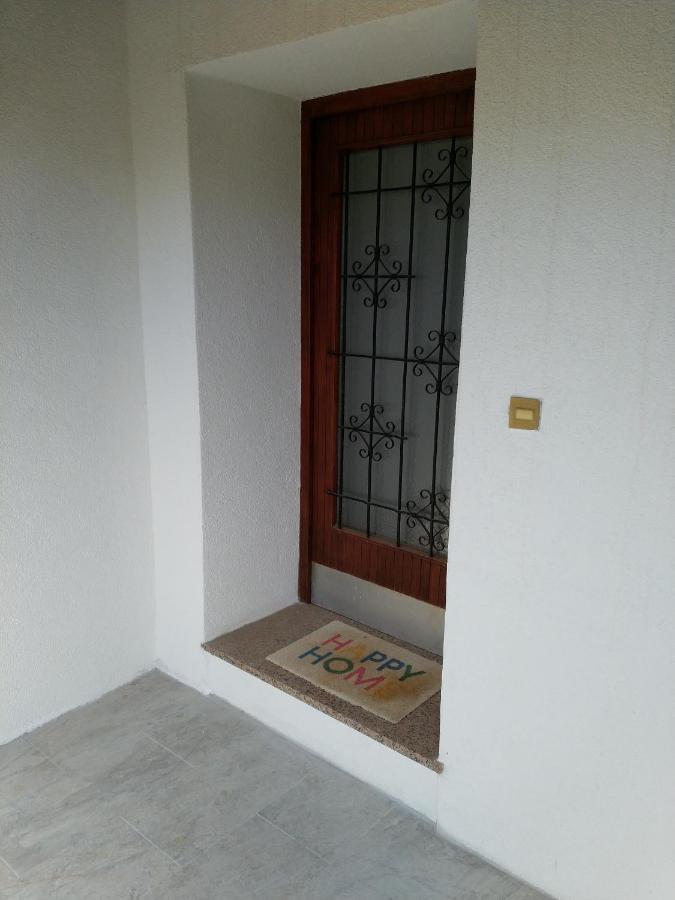 Happy Home Petrovija Exterior photo